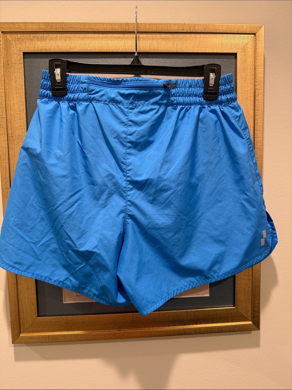 The North Face women’s Bright Blue Athletic Shorts - Picture 3 of 5